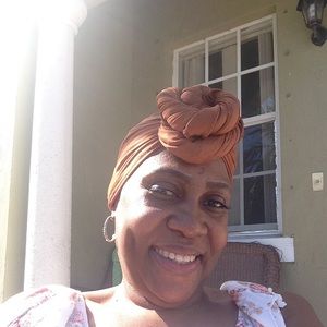 Meet your Posher, Nannette